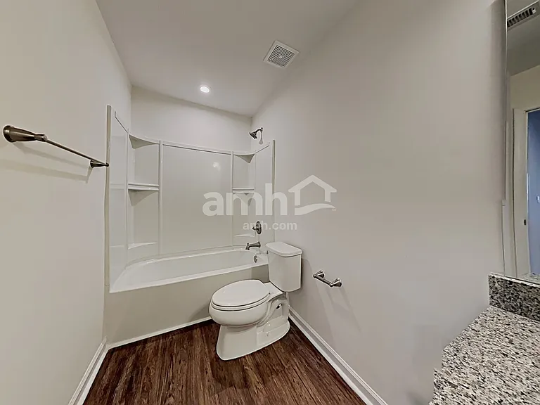 5038 Twin River Dr — Photo 14