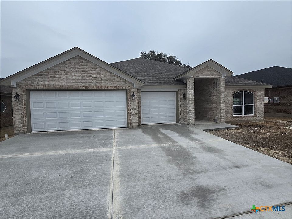 1st image of 409 Damascus Dr