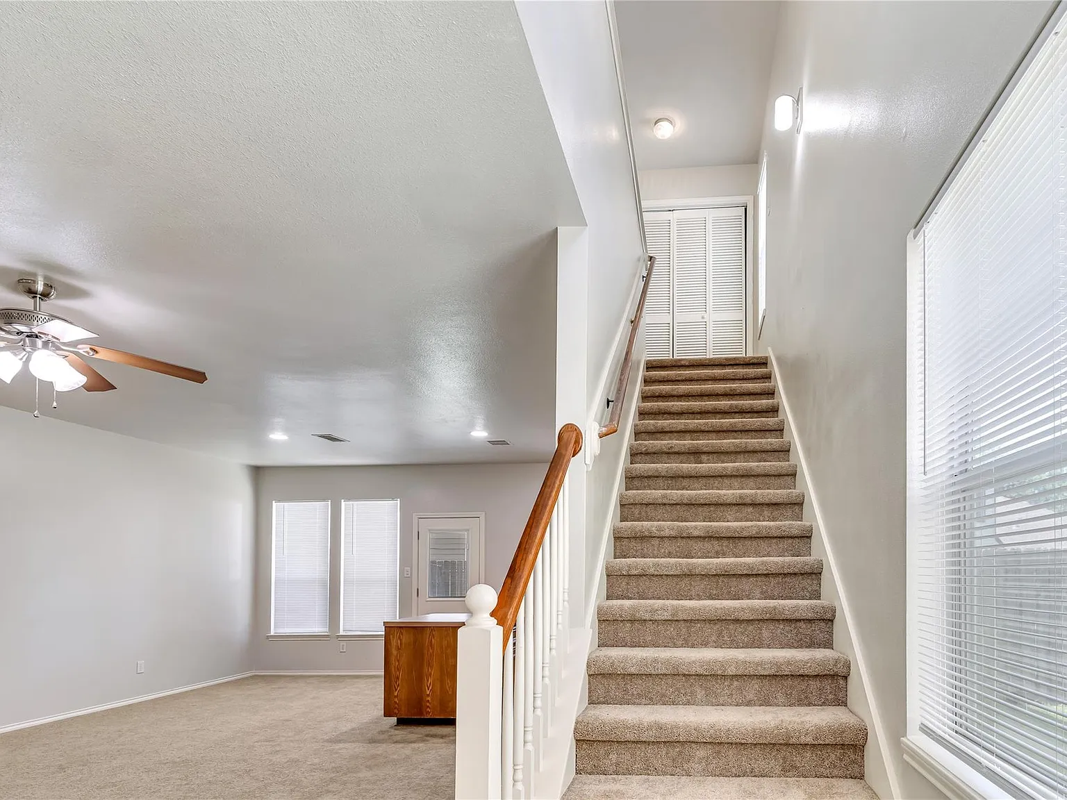 2 bed, 2.0 bath, 1490 sqft, $1,650 — Photo 2