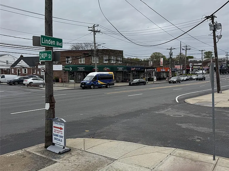 2135 Linden Blvd — Photo 3