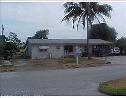 2nd image of 1032 Wilkinson Rd