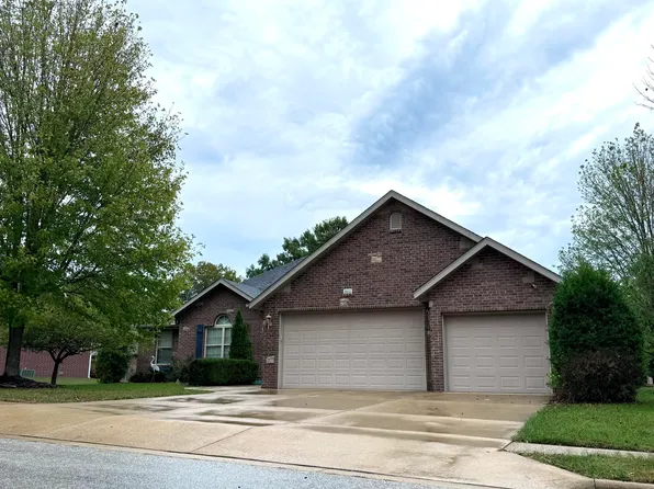 2012 N 8th Avenue, Ozark, MO 65721