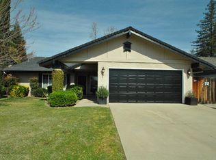 1735 Escalon Ave, Clovis, CA 93611