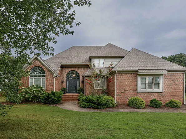 6460 Stinespring Dr, Paducah, KY 42001