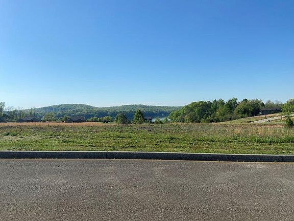 4th image of Scenic View Ln