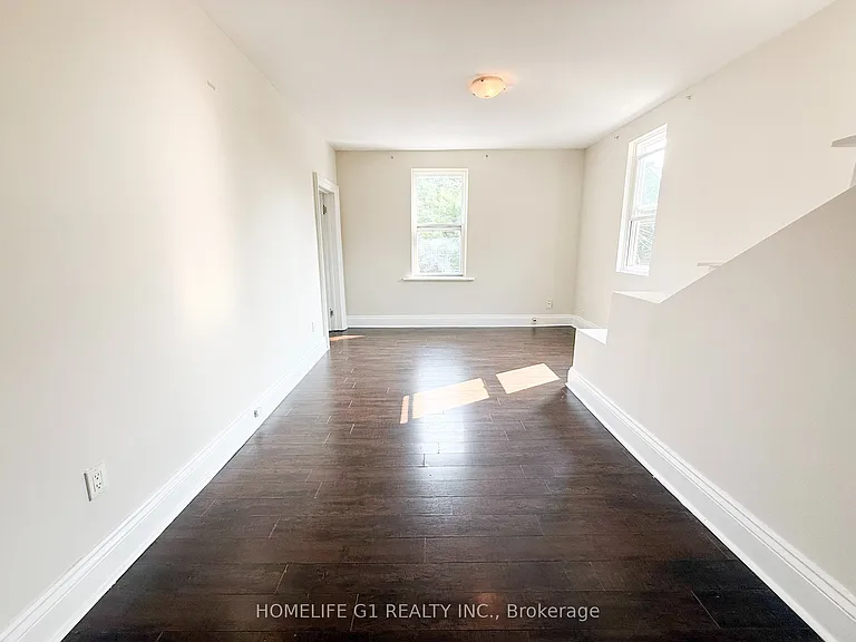 288 Hunter St W #2 — Photo 3