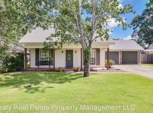 815 Rosedown Ln, Lafayette, LA 70503