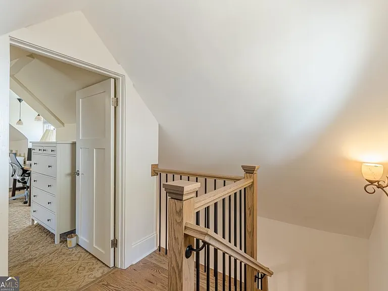 1118 Glenwood Ave SE — Photo 42
