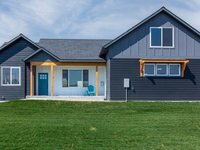 5 Smooth Brome Ct, Three Forks, MT, 59752