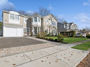 39 Ivy Dr, Jericho, NY