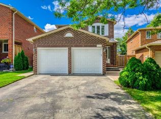 6111 Camgreen Cir, Mississauga, ON L5N4N2