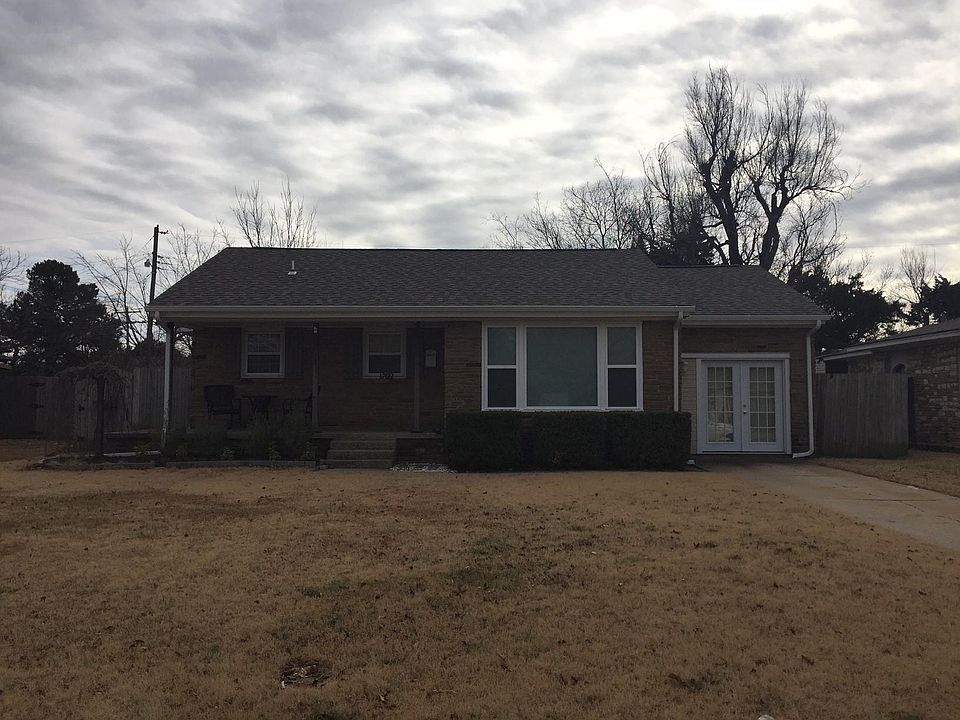 1st image of 1702 Andover Ct
