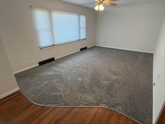 5th image of 302 E Ames St