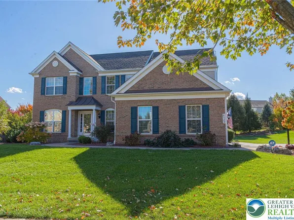 6522 Trafalgar Dr, Macungie, PA 18062