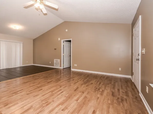 324 Hickory Wood Dr, Kannapolis, NC 28083