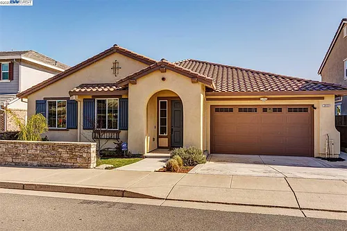 2823 Romora Bay Dr Photo 1