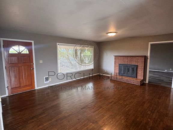 5th image of 9843 Hammer Rd