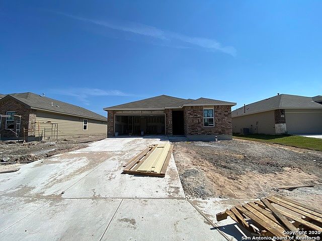 1st image of 330 Northshore Trl