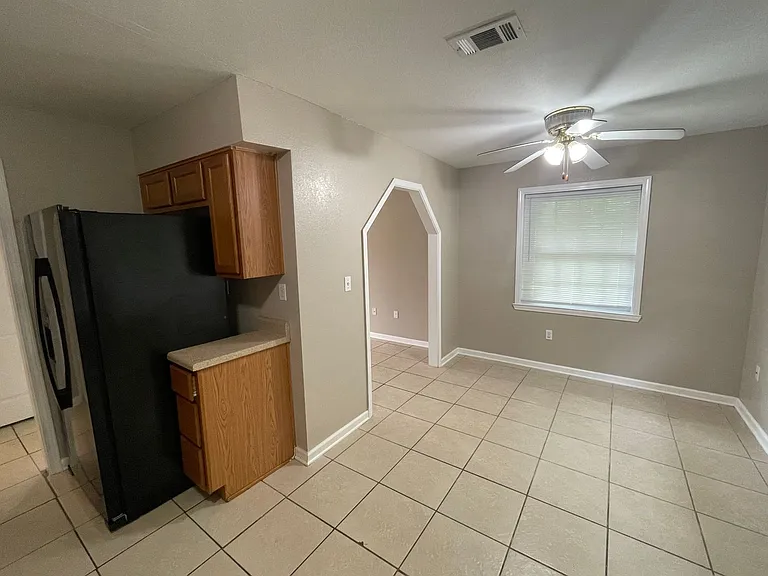 125 Cherry Ct — Photo 8