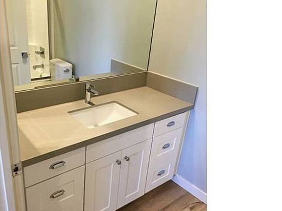 4th image of 10560 Santa Monica Blvd APT 204