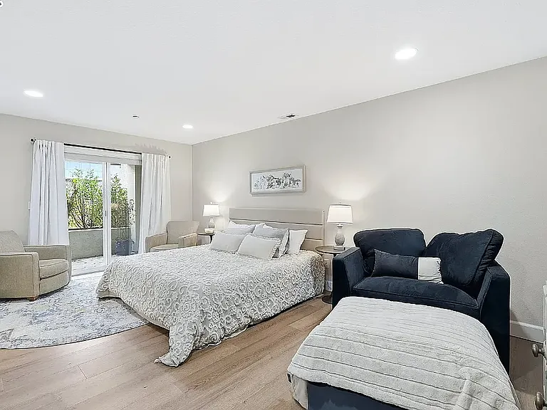 11380 SW Barber St — Photo 17