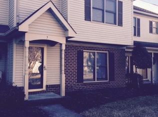 7 Hard Wood Dr, Hampton, VA 23666