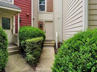 Whisperhill Dr, Reston, VA 20194