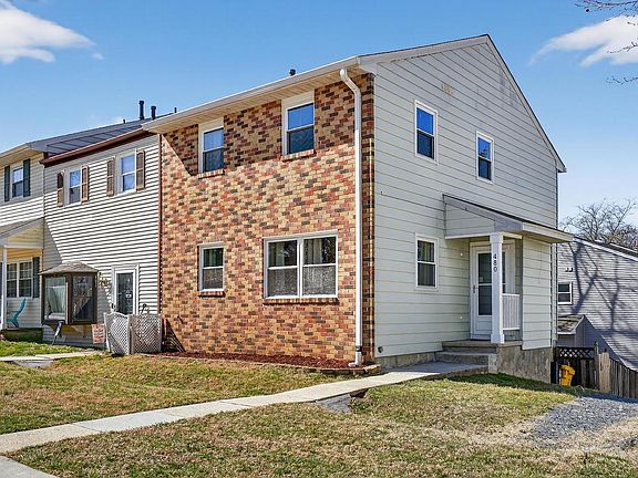 2nd image of 480 Worthington Rd