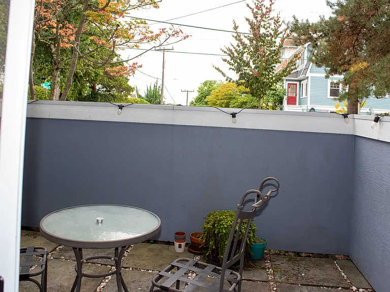 160 Lee St #109 — Photo 27