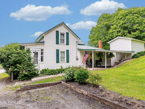 14318 N Preston Hwy, Bruceton Mills, WV 26525