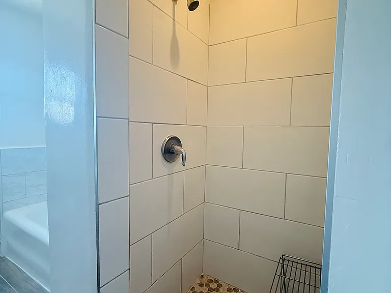 818 S Shenandoah St — Photo 24