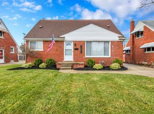 20309 Frazho St, Saint Clair Shores, MI 48081