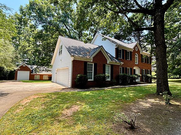 2nd image of 4160 Creekwood Dr