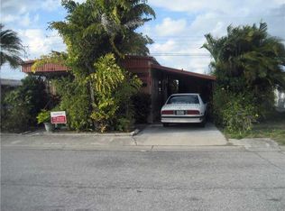 1105 50th Avenue Dr W, Bradenton, FL 34207