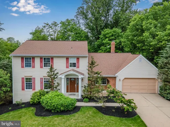 3948 Brookridge Dr, Mechanicsburg, PA 17050