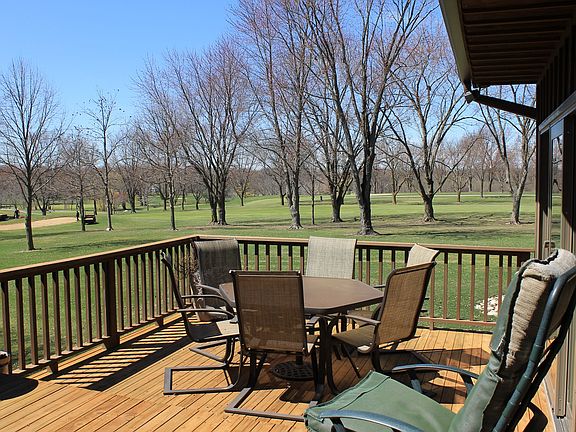 3rd image of 319 Greenwood Acres Dr