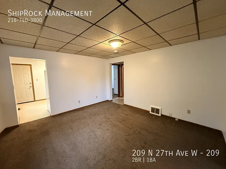 209 N 27th Ave W #209 — Photo 2