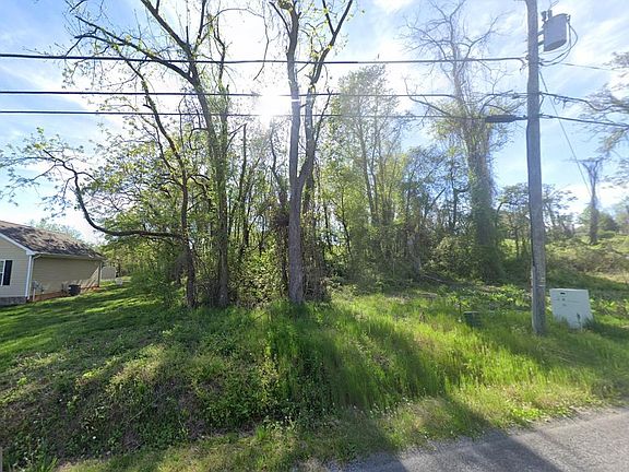 2nd image of 55 Fields Ave