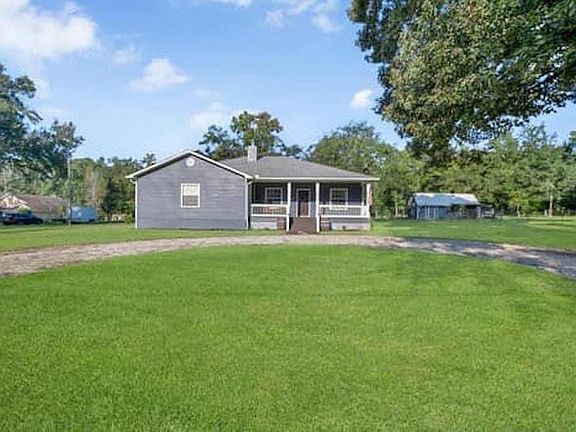2nd image of 1546 McLawrence Way