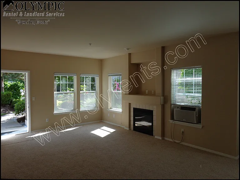 Living Room_06202014