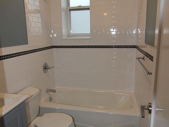 5th image of 4403 31st Ave #4F