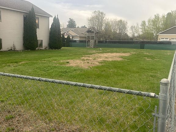 4th image of 39925 Garden Ct