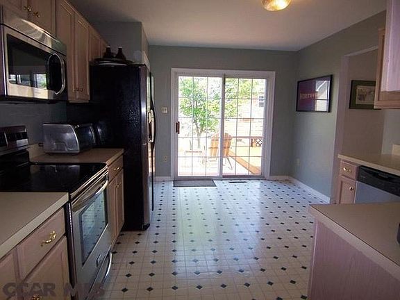 4th image of 726 Tanager Dr