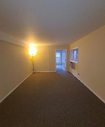 3rd image of 555 W Stratford Pl APT 204