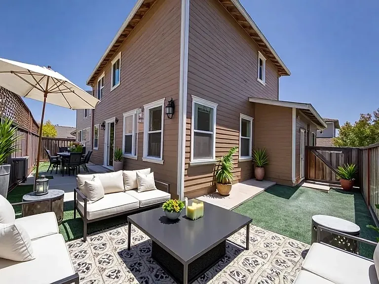 7461 Walker Way — Photo 20