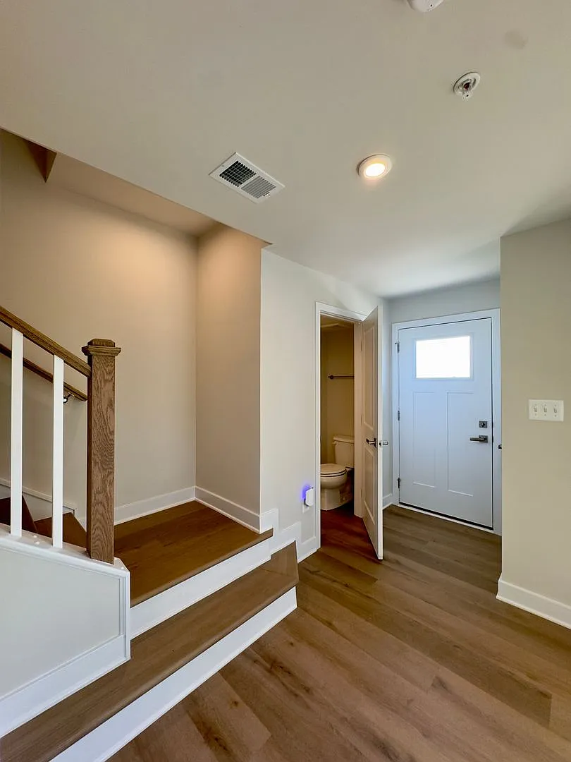 Brand-New 3BD/4BA Townhome Fronting Baltimore Inner Harbor! — Photo 4