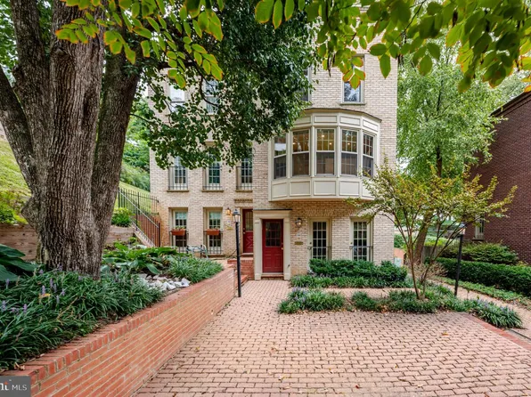 4605 Macarthur Blvd NW Unit B, Washington, DC 20007
