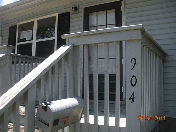 2nd image of 904 Kellogg Ave NW