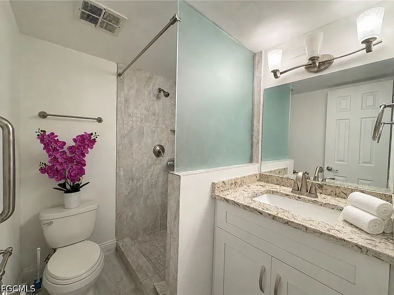 1087 Forest Lakes Dr #306 — Photo 12