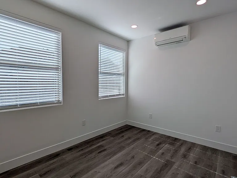 312 S Halcyon Rd #A — Photo 9